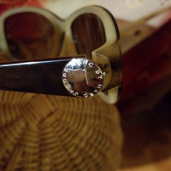 Authentic  Marc By Marc Jacobs Sunglasses - Picture 5 of 6